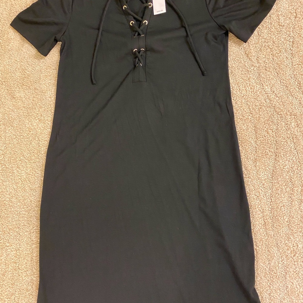 Black mini dress - Picture 2 of 3